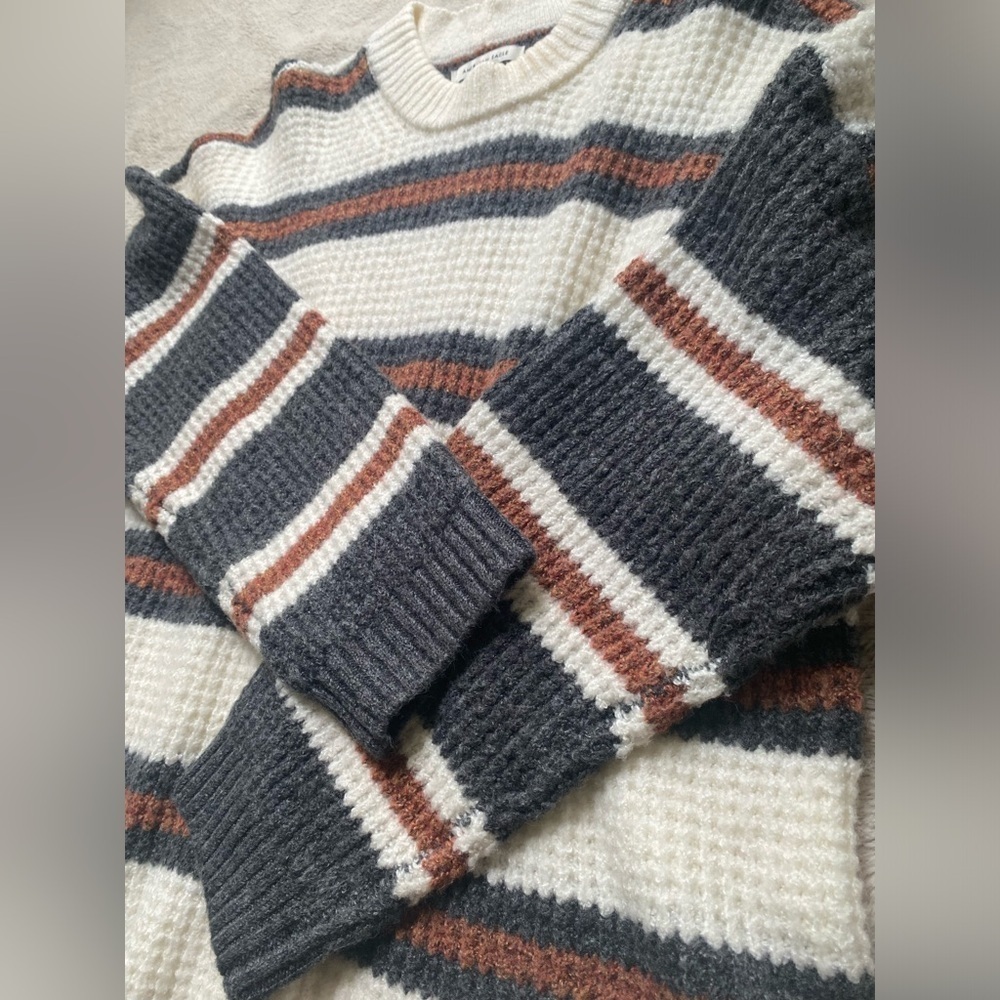 NWOT American Eagle Cozy Sweaters- Lot of 2 ๐ - Picture 8 of 12